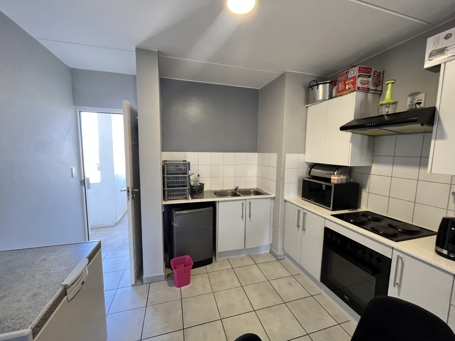 To Let 2 Bedroom Property for Rent in Parklands Western Cape